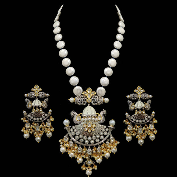 PS223 pendant set in pearls with Polki ( READY TO SHIP )