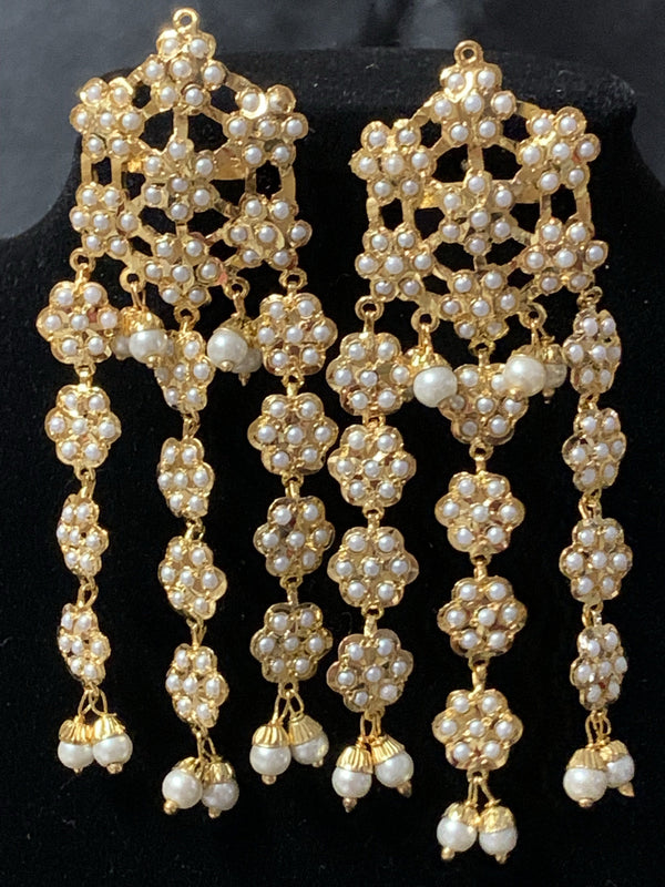 Suhaasi pearl  earrings (READY TO SHIP)