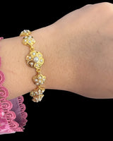 Noor freshwater pearl bracelet in gold plated silver ( READY TO SHIP )