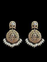 DER611 Jiera earrings in pearls  (  READY TO SHIP )