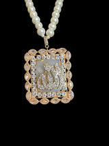 PS534 caligraphic pendant set with quartz stone in pearls ( READY TO SHIP )