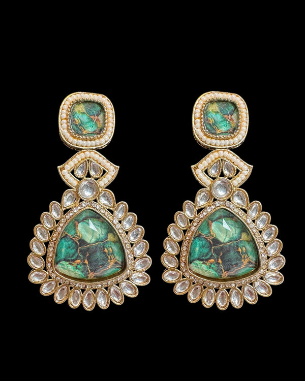 Quartz earrings - moss green    ( READY TO SHIP )