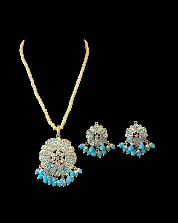 PS526  Maira  pendant set in turquoise - silver plated   ( READY TO SHIP)