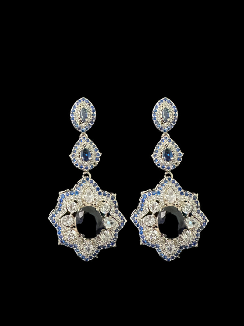 DER604B Cz earrings - blue ( READY TO SHIP )