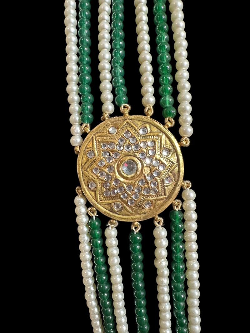 Kundan and pearl mala with green beads ( READY TO SHIP )