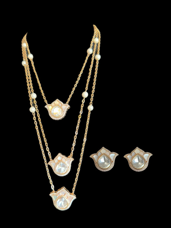 PS532 Eliza rose gold plated necklace and earrings in mother of pearl ( READY TO SHIP )