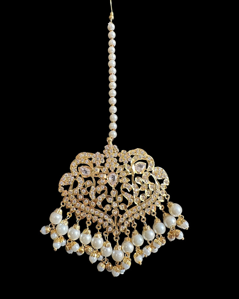 DNS211 Neeli Elegant Gold-Plated Necklace Set with Zircons & Shell Pearls ( READY TO SHIP )