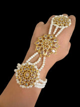 Romesa haathphool in pearls ( READY TO SHIP )