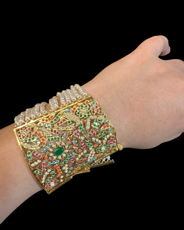 Jadau bahi / bracelet in navratan ( READY TO SHIP )