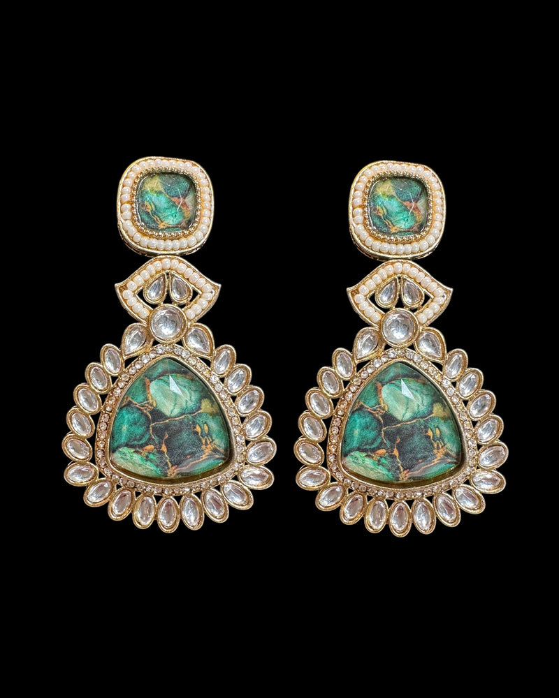 Quartz earrings - moss green    ( READY TO SHIP )