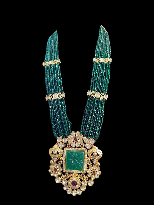 DLN83 Gaiti Polki Rani haar with earrings Tika - Green / emerald ( READY TO SHIP )