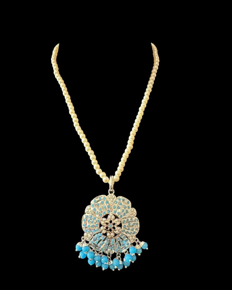 PS526  Maira  pendant set in turquoise - silver plated   ( READY TO SHIP)