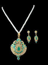 PS383 Gold plated emerald pendant set with fresh water pearls ( READY TO SHIP)