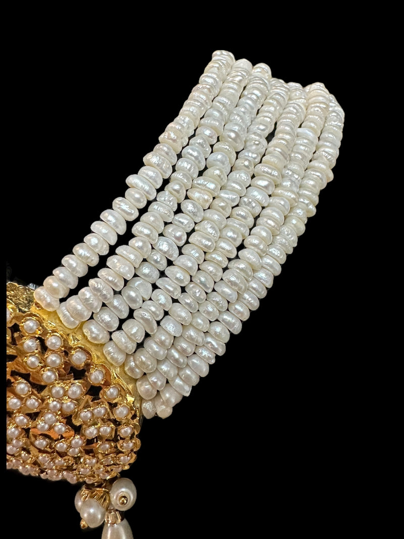 C580 Freshwater Pearl Choker with Earrings – Gold-Plated Elegance ( READY TO SHIP )