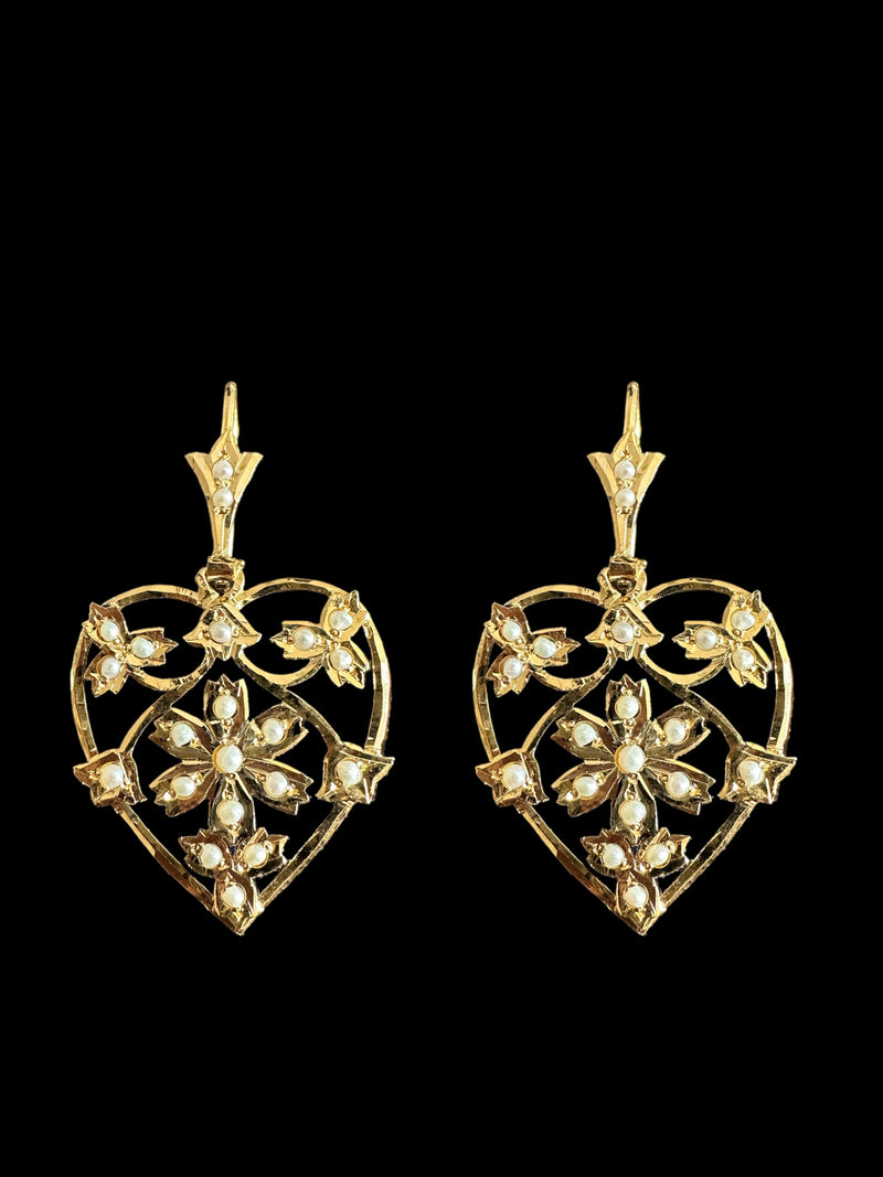 MANARA Pendant and earrings set in gold plated silver ( READY TO SHIP )