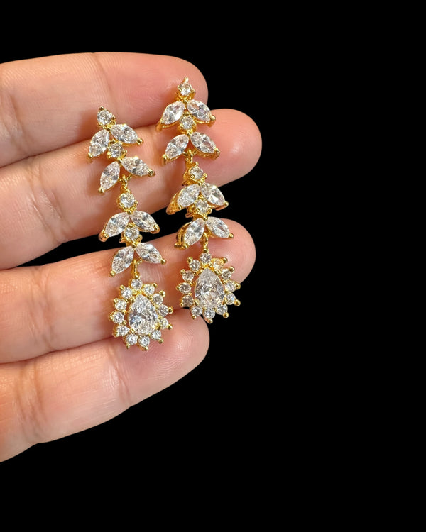 Tear drop CZ earrings ( READY TO SHIP