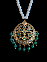 PS122 Gold plated pendant set in green beads ( READY TO SHIP)