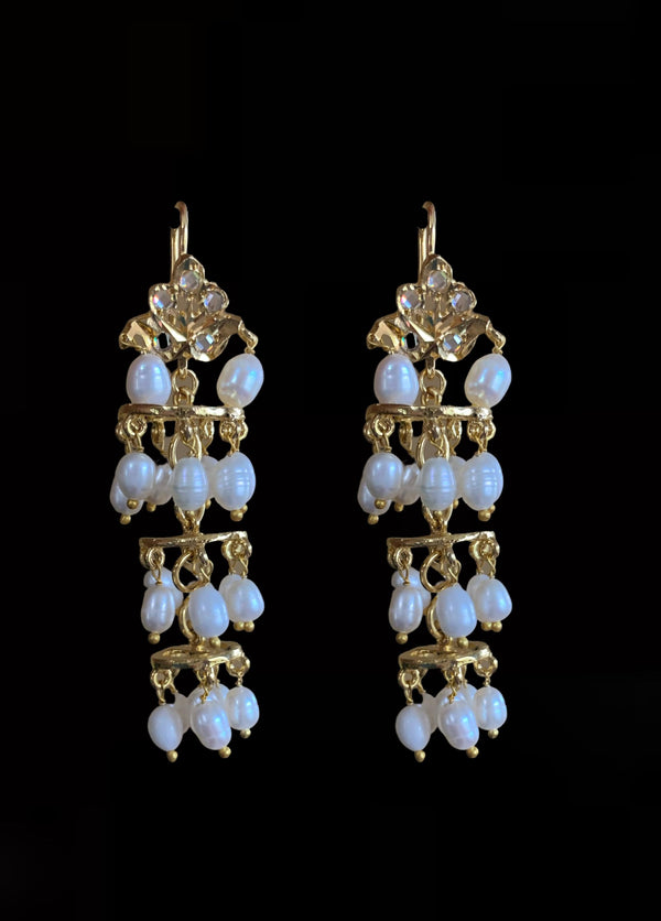 DER212 Insha jhumka in fresh water pearls ( READY TO SHIP )