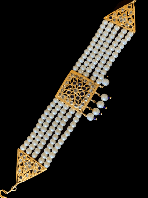 B74 Ariha  pearl bracelet - blue      ( SHIPS IN 4 WEEKS )