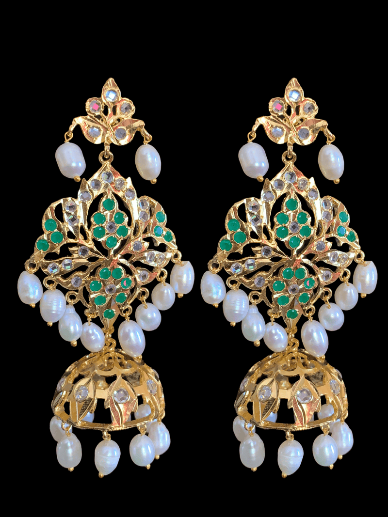 DER93 Lina earrings in fresh water pearls - green ( READY TO SHIP )