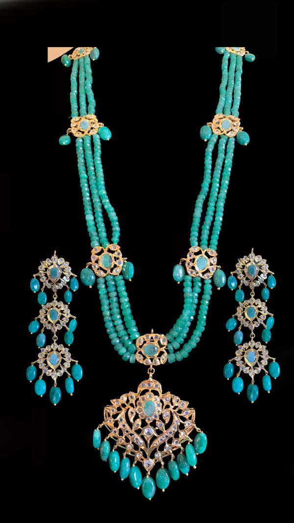 LN60  EKTA real  emerald Haar with earrings ( SHIPS IN 4 WEEKS )