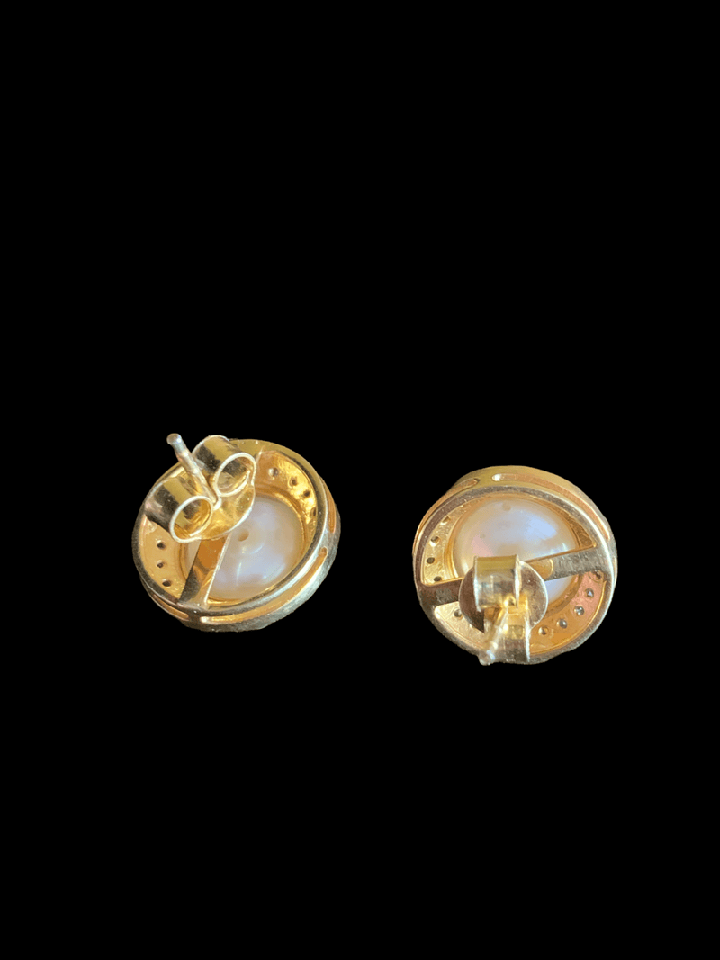Pearl diamond earrings in gold plated silver