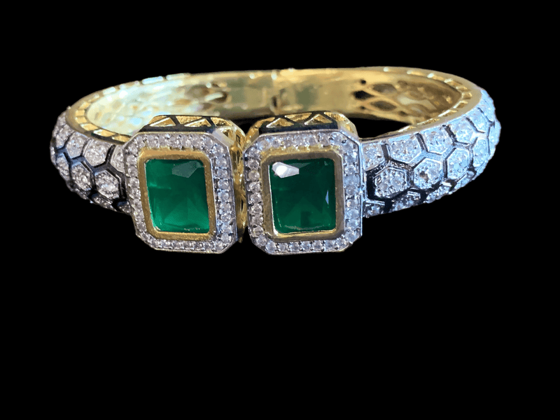 B53 Victorian kada (GREEN  )(SHIPS IN 2 WEEKS )