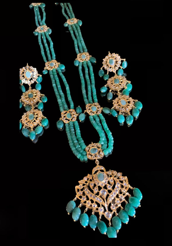 LN60  EKTA real  emerald Haar with earrings ( SHIPS IN 4 WEEKS )