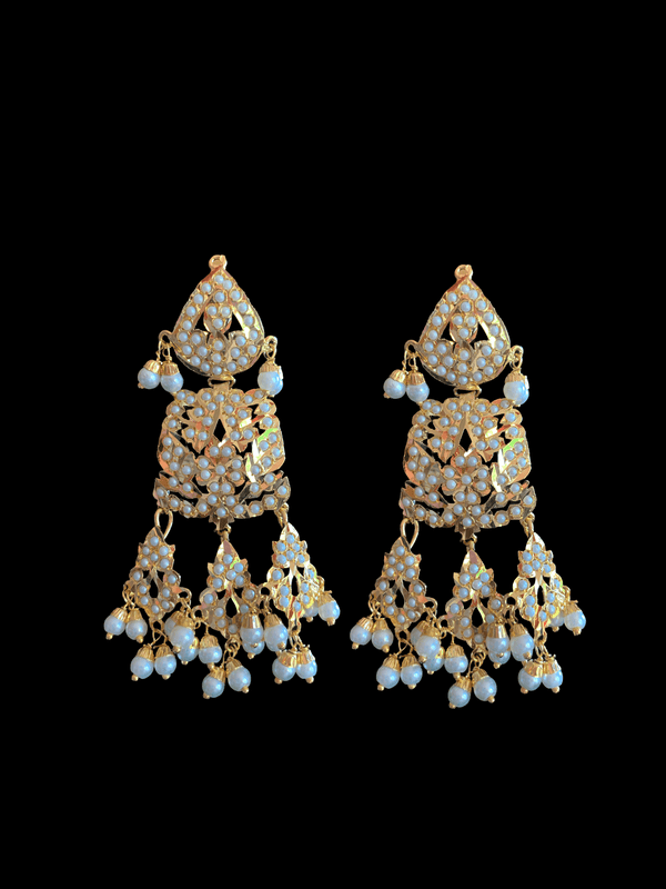 DER121 Jadau dangler earrings in shell pearls  ( SHIPS IN 4 WEEKS )