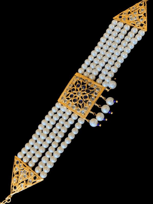 B74 Ariha  pearl bracelet - blue      ( SHIPS IN 4 WEEKS )