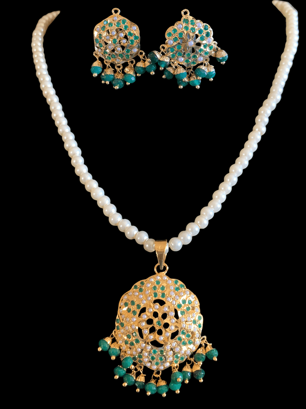 PS480 Naima pendant set in emeralds  ( READY TO SHIP)