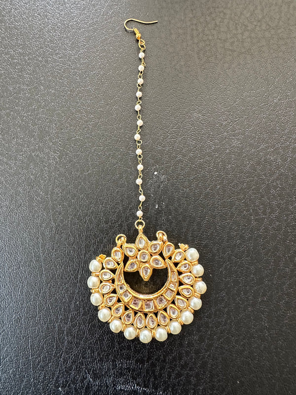 DJTK113  kundan meenakari tika  (READY TO SHIP  )