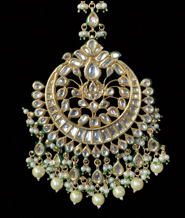 DJTK65  Savya oversized kundan tika ( SHIPS IN 4 WEEKS )   )