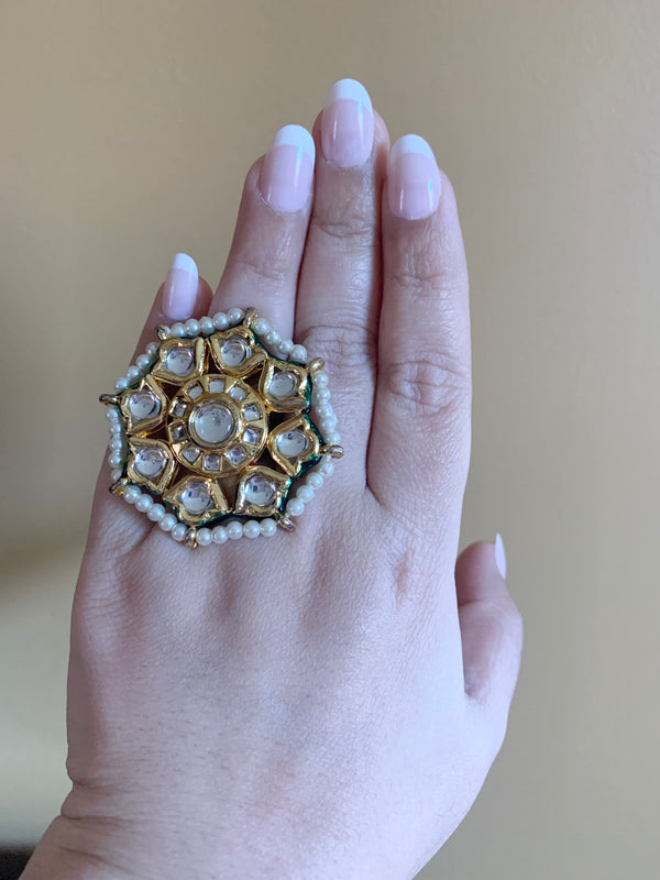 Kundan statement ring ( READY TO SHIP)