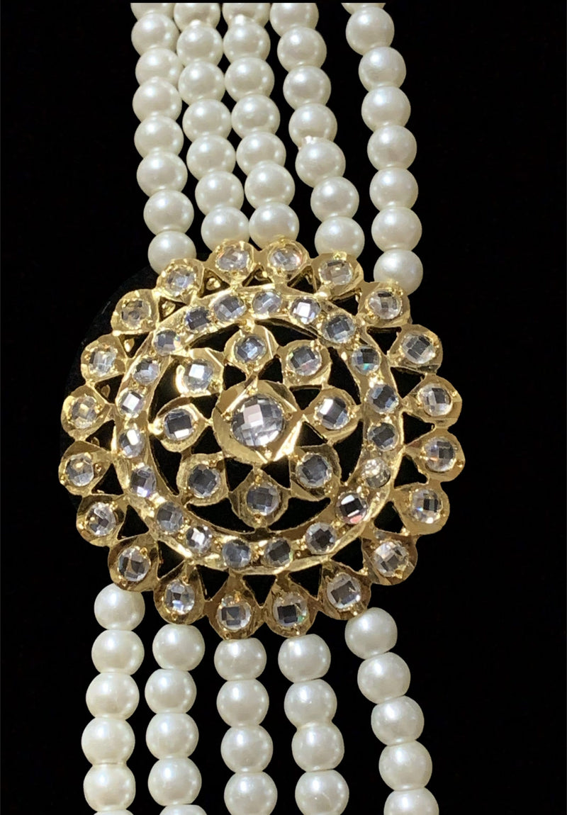 NS229 Brooch necklace in shell pearls  ( SHIPS IN 4 WEEKS  )
