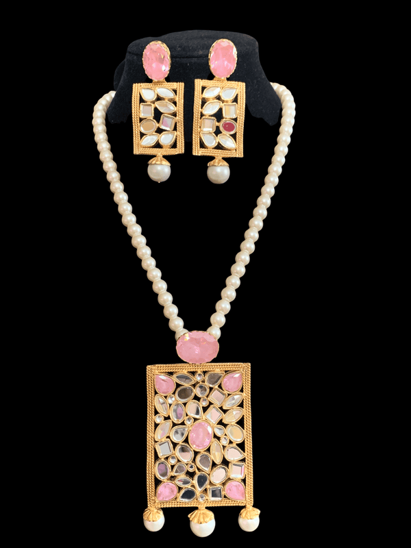 PS462 Farshi kundan pendant set in pink ( READY TO SHIP)