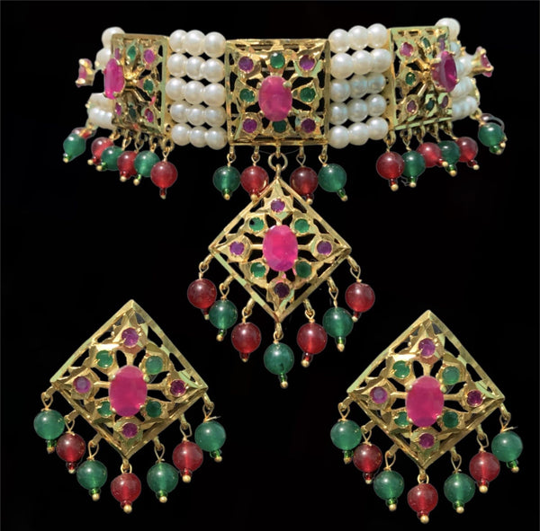 Anushay red green choker with earrings ( READY TO SHIP)