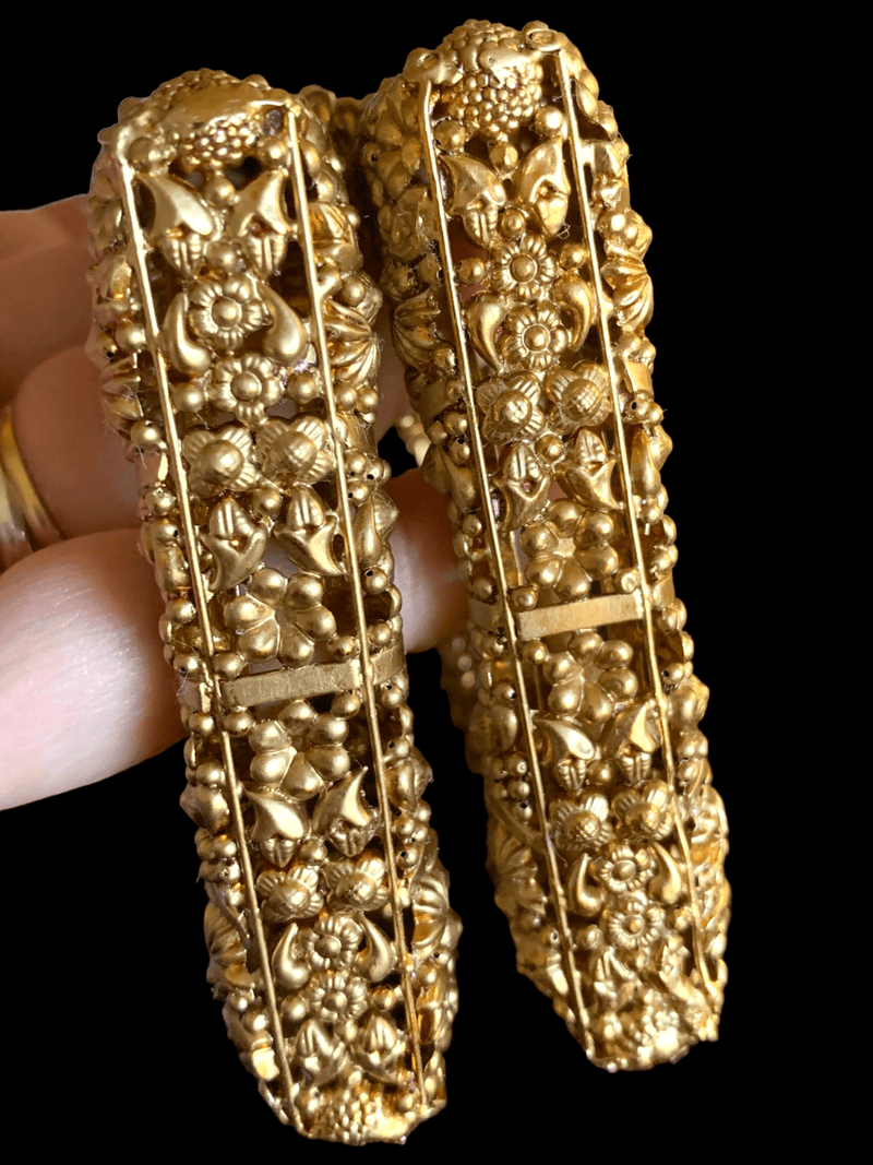 B96 antique gold plated kada ( READY TO SHIP)