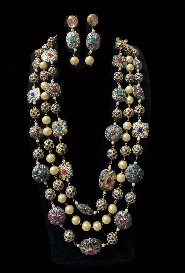 NS162 Sabra high quality Kundan necklace set ( SHIPS IN 4 WEEKS  )