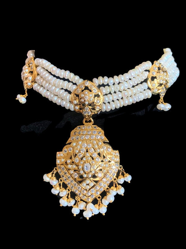 HAZEL gold plated silver choker set in fresh water pearls